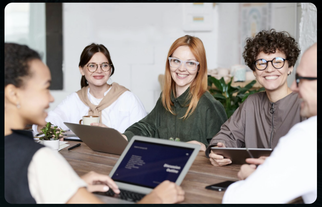 Her Forward's article image feature